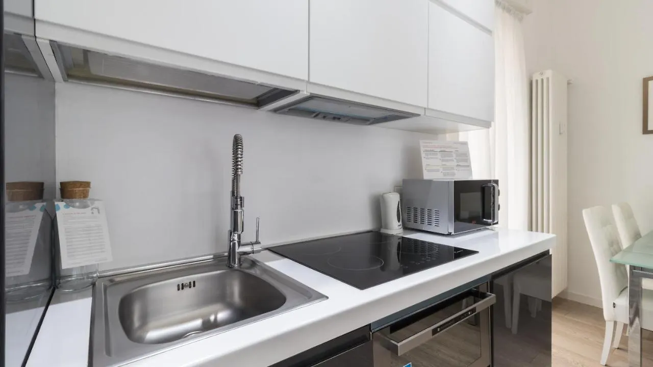 Italianway - Corso Genova 27 Apartment Milan 0*,